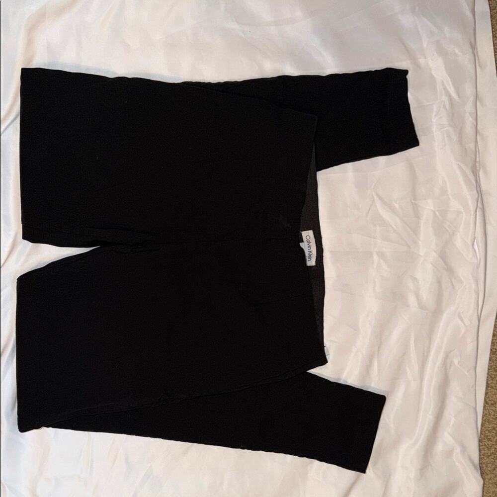 Calvin Klein Black Skinny Pants - size 4